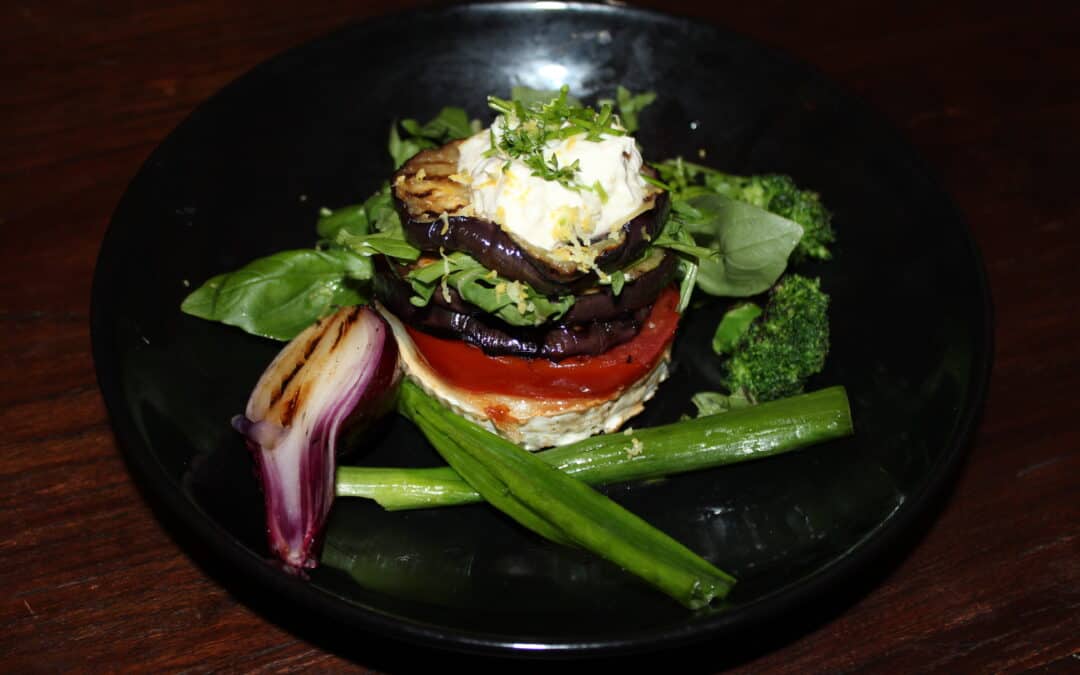 Grillad aubergin och Getostburgare