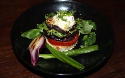 Grillad aubergin och Getostburgare