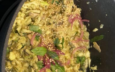 Zucchiniris med hemmagjord örtpesto